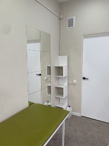 Сдам кабинет в салоне.