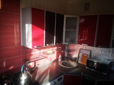 1 комнатная квартира по месячно сдам