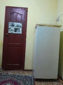 Сдам двухкомнатную квартиру на первом этаже.