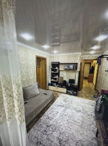 Сдам 3 км кв. 150 + ком услуги.