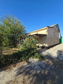 Продается уютный дом в спальном районе районе