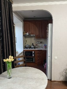 Продам 3 х комнатную -20 мкр