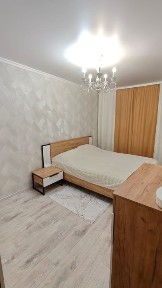 Продам 4х комнатную квартиру