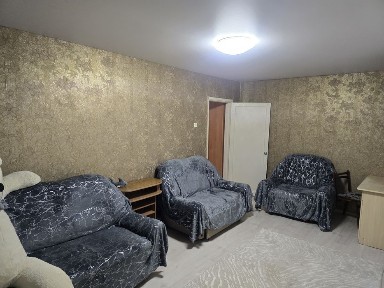 Сдам 2-комнатную квартиру в центре семье