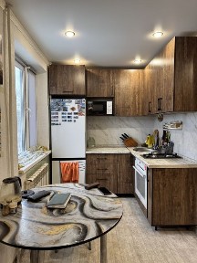 Продается хорошая однакомнатная квартира на 3 микрорайоне