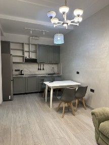 Сдам помесячно квартиру