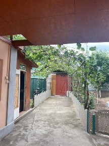 Сдам в аренду полдома 2-х комнатную в мкр. Достык со всеми удобствам