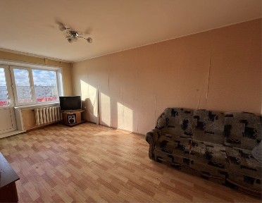 Сдам двух комнатную квартиру в 3 микрарайоне