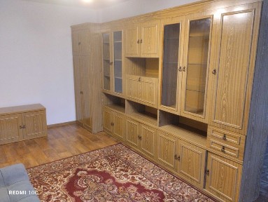 Сдам на длительный срок трёх комнатную квартиру в старом центре