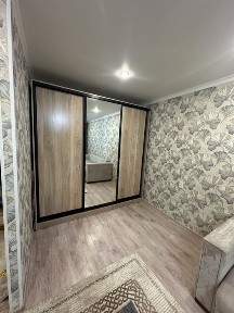 Сдам 1 ком кв. 8мкр 2этаж.