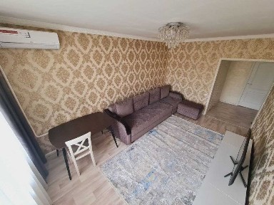 Сдаётся 2 комнатная квартира помесячно Пушкина 26