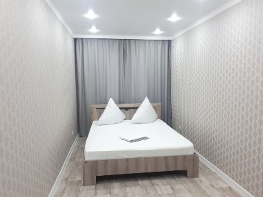 Квартира на сутки 2 комнатная по суточно аренда район КАЗИИТУ