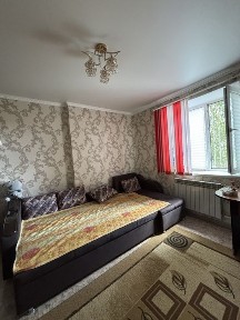 Продам двухком кв в 12 мкр