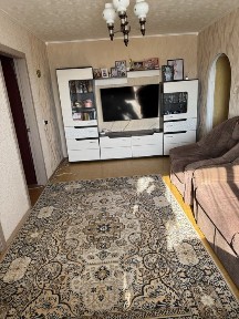 Продам 4-комнатную квартиру, Комсомольский 6