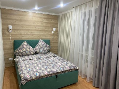 2 х комнатная, двухкомнатная квартира, центр возле ЦУМа