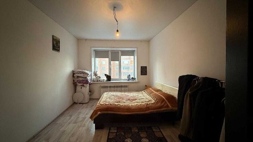 Продается просторная двухкомнатная квартира в районе БЕРЕКЕ