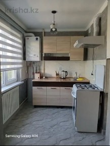 СДАЁТСЯ 3комнатная квартира 4этаж улицаМАНГЕЛЬДИНА ЯНГИ-ШАХАР