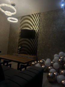 Сдаётся с дизайнерским ремонтом в центре.