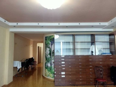 Продам 4х комнатную квартиру в Западном мкр, 17 школа