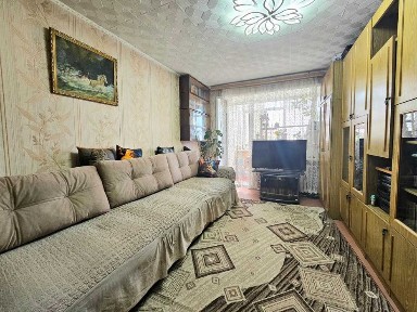 продается 3-х комнатная квартира Тауелсиздик 117