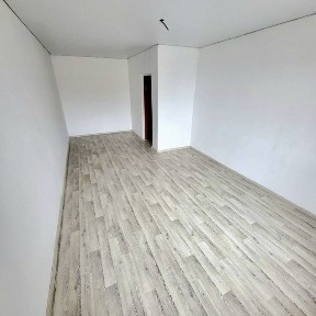 Продается однокомнатная квартира в 10 Микрорайоне