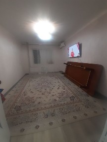 Продается трех комнатная квартира