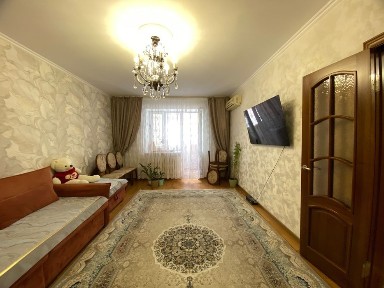 Просторная 2х комнатная на среднем этаже с ремонтом