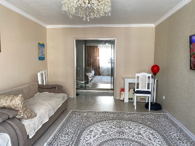 Полноценная 2х комнатная в р-не Пирамиды