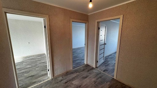 Продам 2-комнатнуй квартиру Чкалова 5