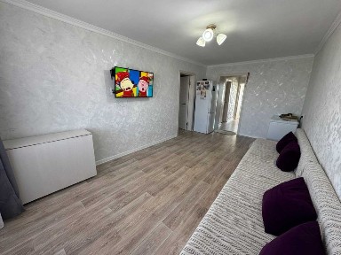 Теплая 3 комн. квартира на Юго-востоке, улица Язева. S=64м²