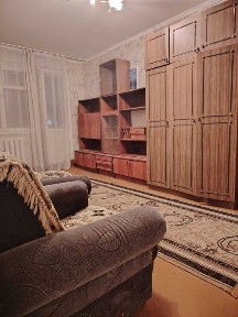 Продаётся большая, уютная 3-х комнатная квартира в мкр. Западный.