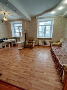 Продам 2х ком. кв. по ул. Бажова 1/15, 45м².