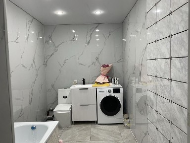 Продам дом с магазином в селе Подгорное