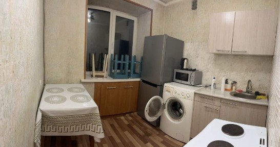 Продам 1-ую с мебелью и бытовой