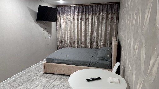 Сдам по суткам только для двоих