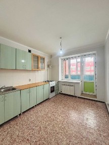 1 ком. кв со свежим ремонтом на 4мкр. 40м2