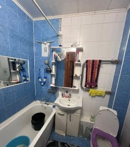 Продам уютную и просторную квартиру в центре города.