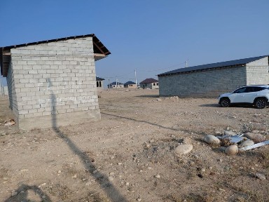 Недвжимост Айша бибі ауылында жаңа мектептің жанында времянкасымен же