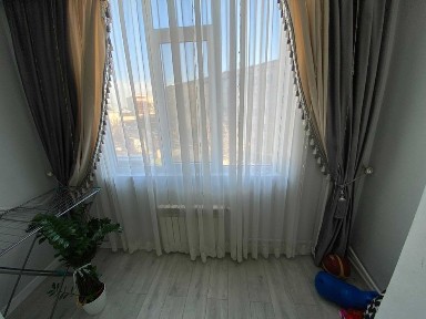 Продаётся 4-комнатная квартира на 4/5 этаже в мкр ВЕРХНИЙ ОТЫРАР