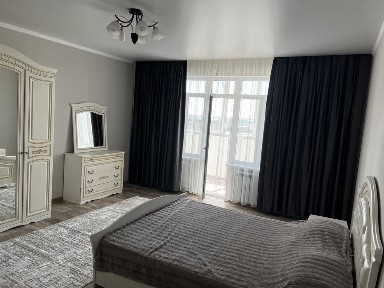 Двух комнатная квартира цум 20000сутки