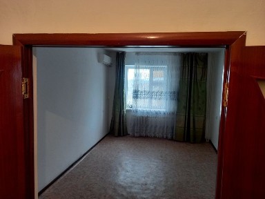 Сдается 3-х комнатная квартира га прлтив детской больницы. Рядом есть