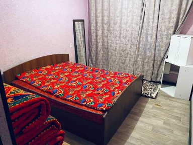 Сдается 3 комнатноый дом с участком 65000