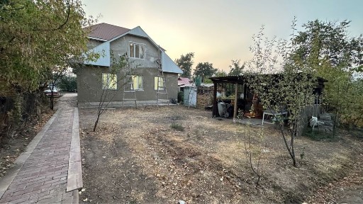 Продам мансардный дом