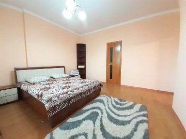 2хкомн Иманова Валиханова Кенесары Республика 7 континент Шапагат Нуры