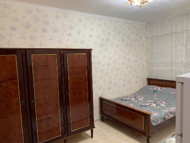 Продам квартиру возле Апорта