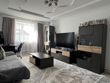 Продам частный дом в селе Сарыжар. Дом 140кв, участок 15 соток.