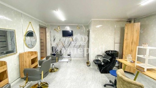 салон красоты продается