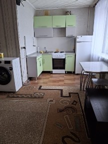 Сдам 1 ком. квартиру на длительный срок.