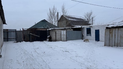 Поодается дом с большой территорией