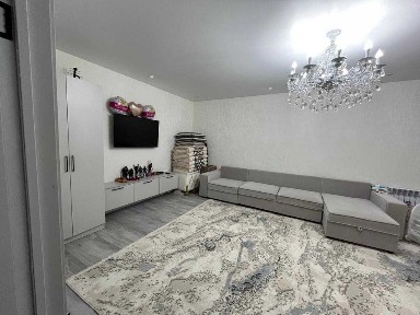 просторная 1к. кв СКОНУР рядом СМАРТ билим 60 кв. м.